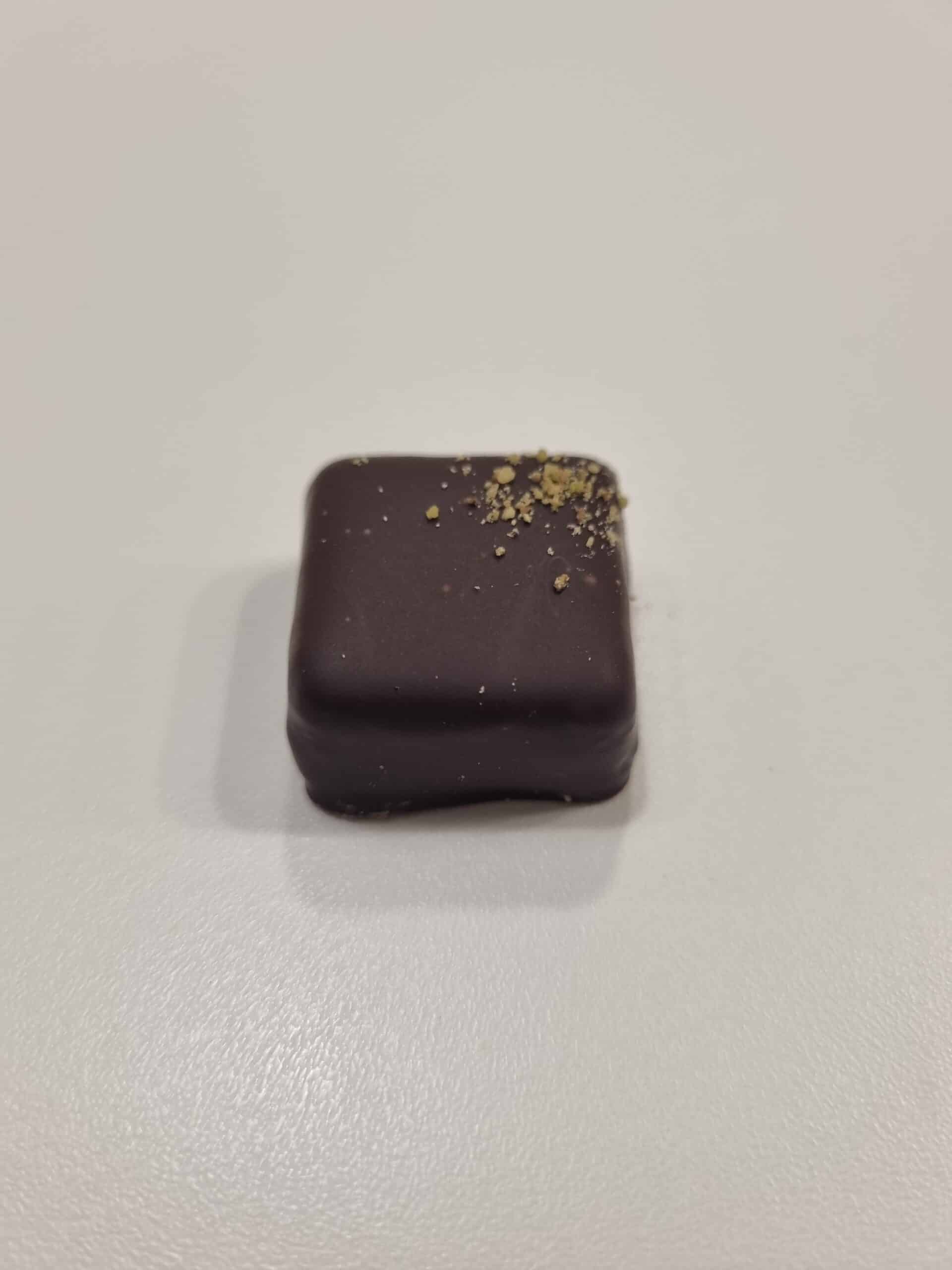 Praliné à la pistache (Enrobage chocolat noir ou lait)