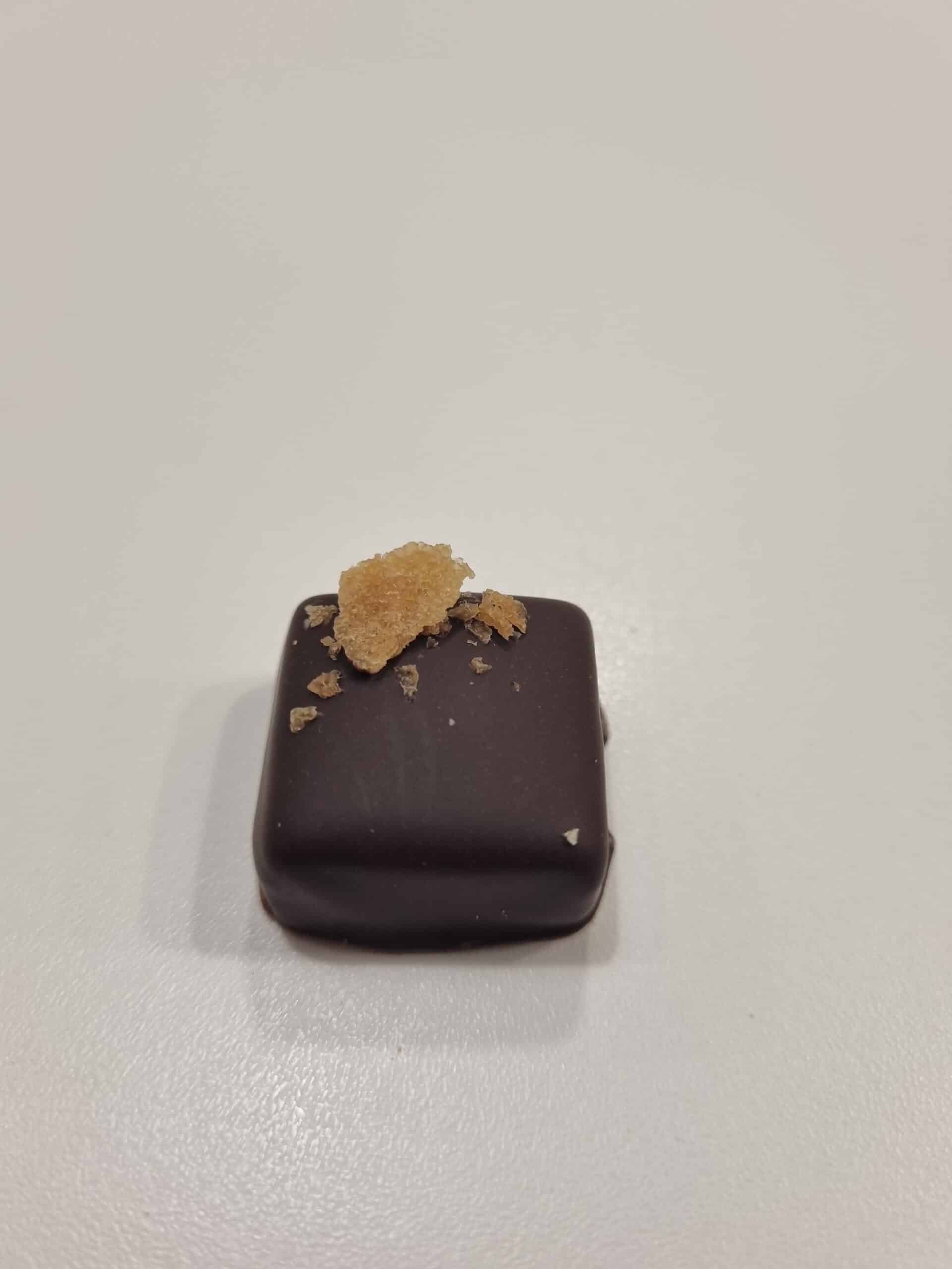 Praliné à l’amande (Enrobage chocolat noir ou lait)