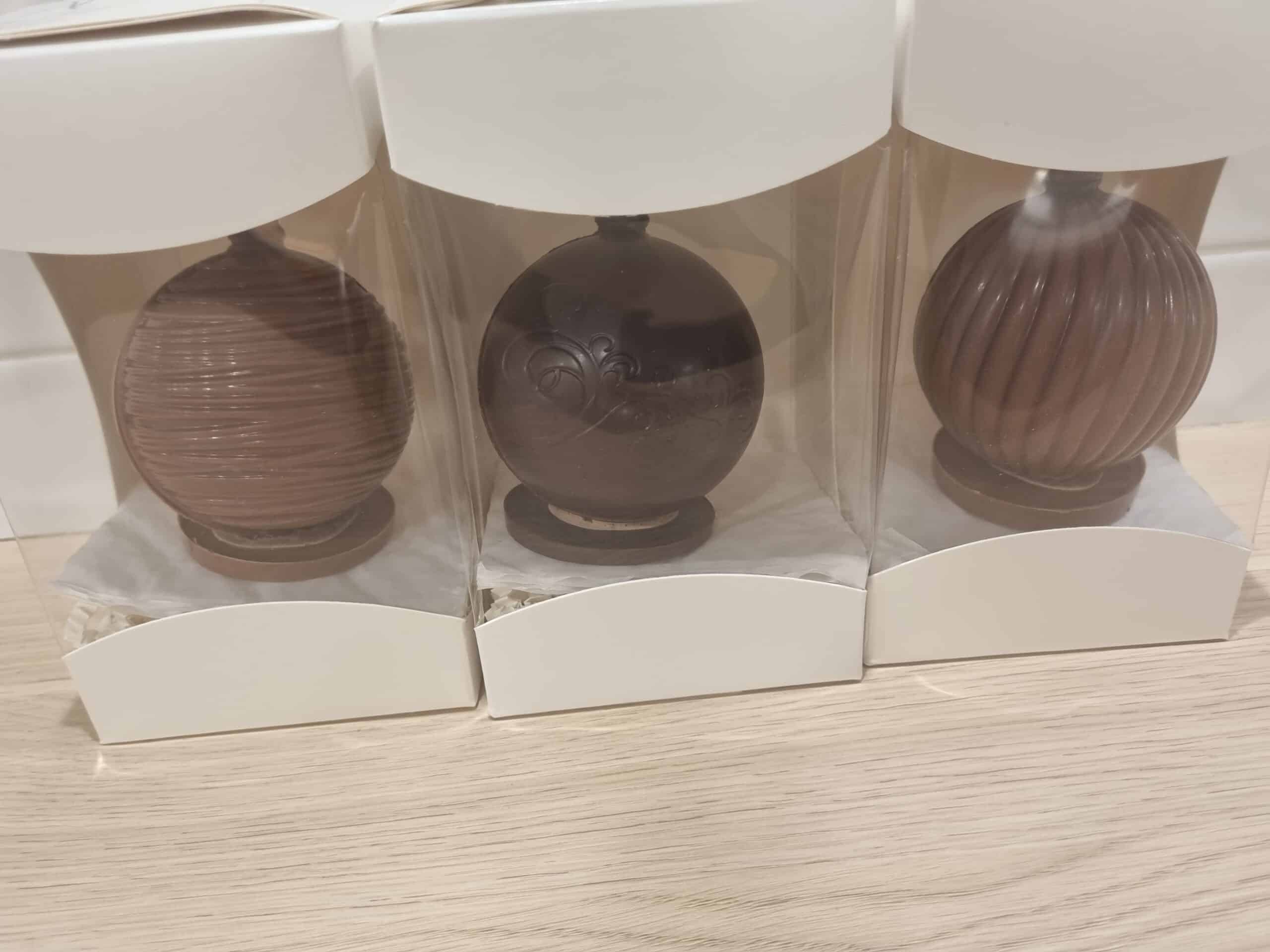 Boule de Noël (chocolat au lait ou chocolat noir)