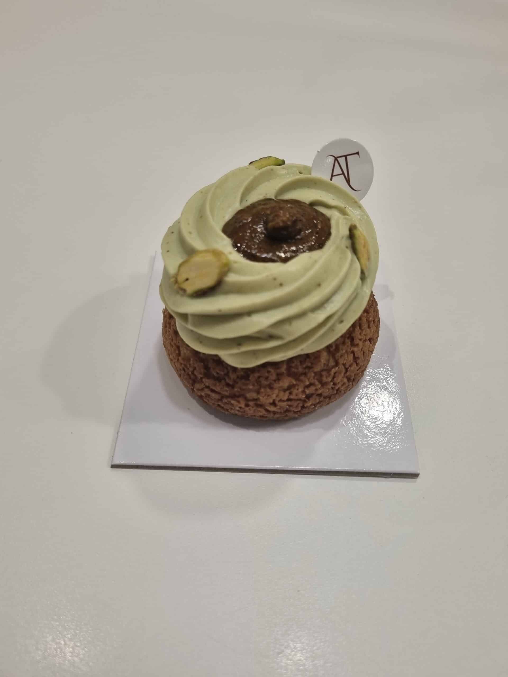 Choux Pistache Fleur d’Oranger