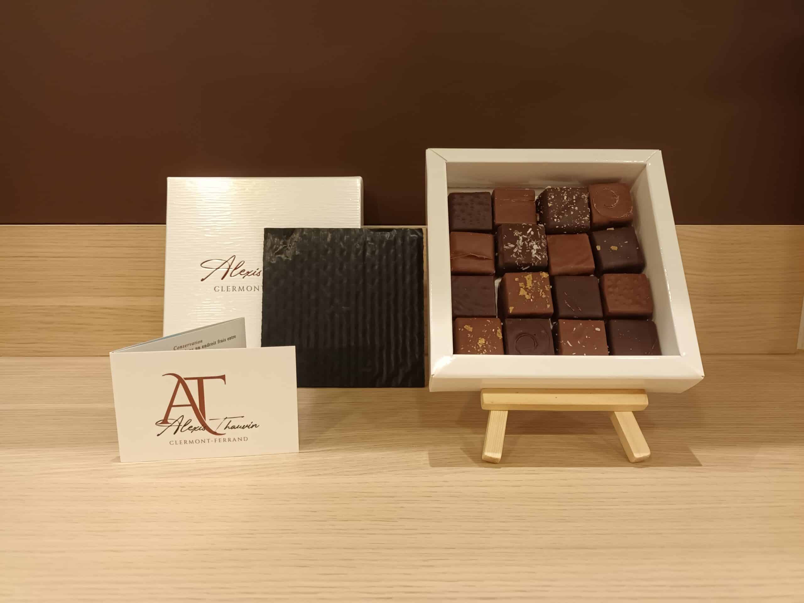 Coffret de 16 bonbons chocolat